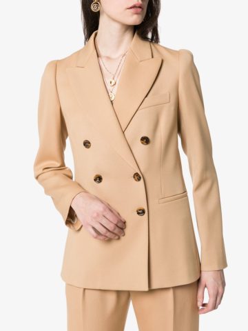 小松菜奈ジョージアＣＭ衣装のジャケット・ブラウスのブランドや値段は？