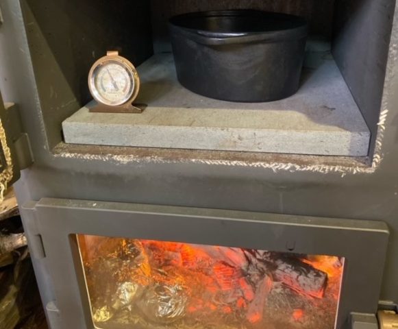 薪ストーブで焼き芋の作り方紹介！時間や温度・アルミホイルのあるなしについて